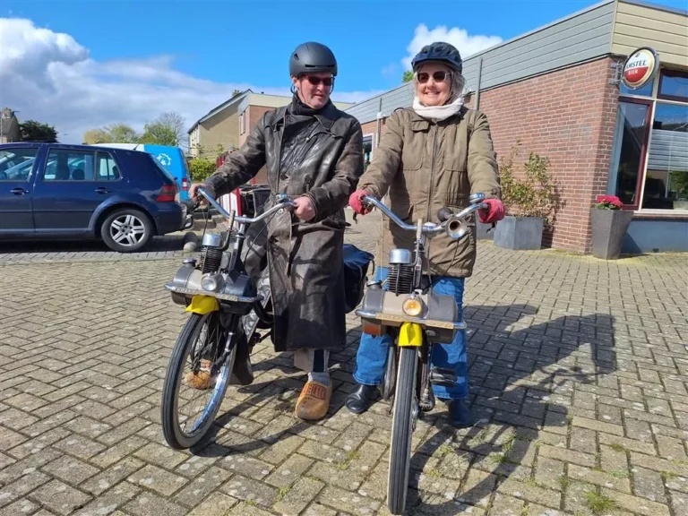 Café de Klimop solex toertocht Sint Maarten West-Friesland 11